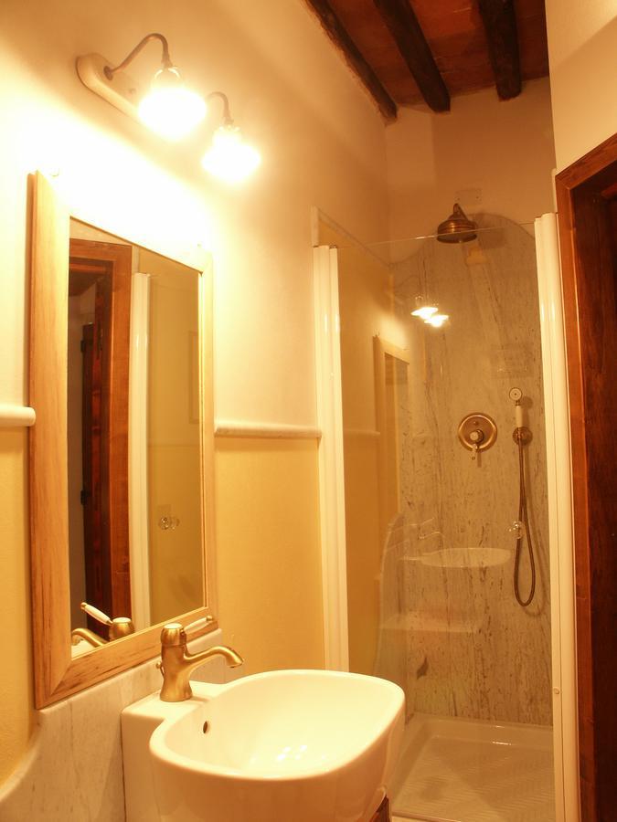Bed and Breakfast Galleria Ars Apua Каррара Екстер'єр фото