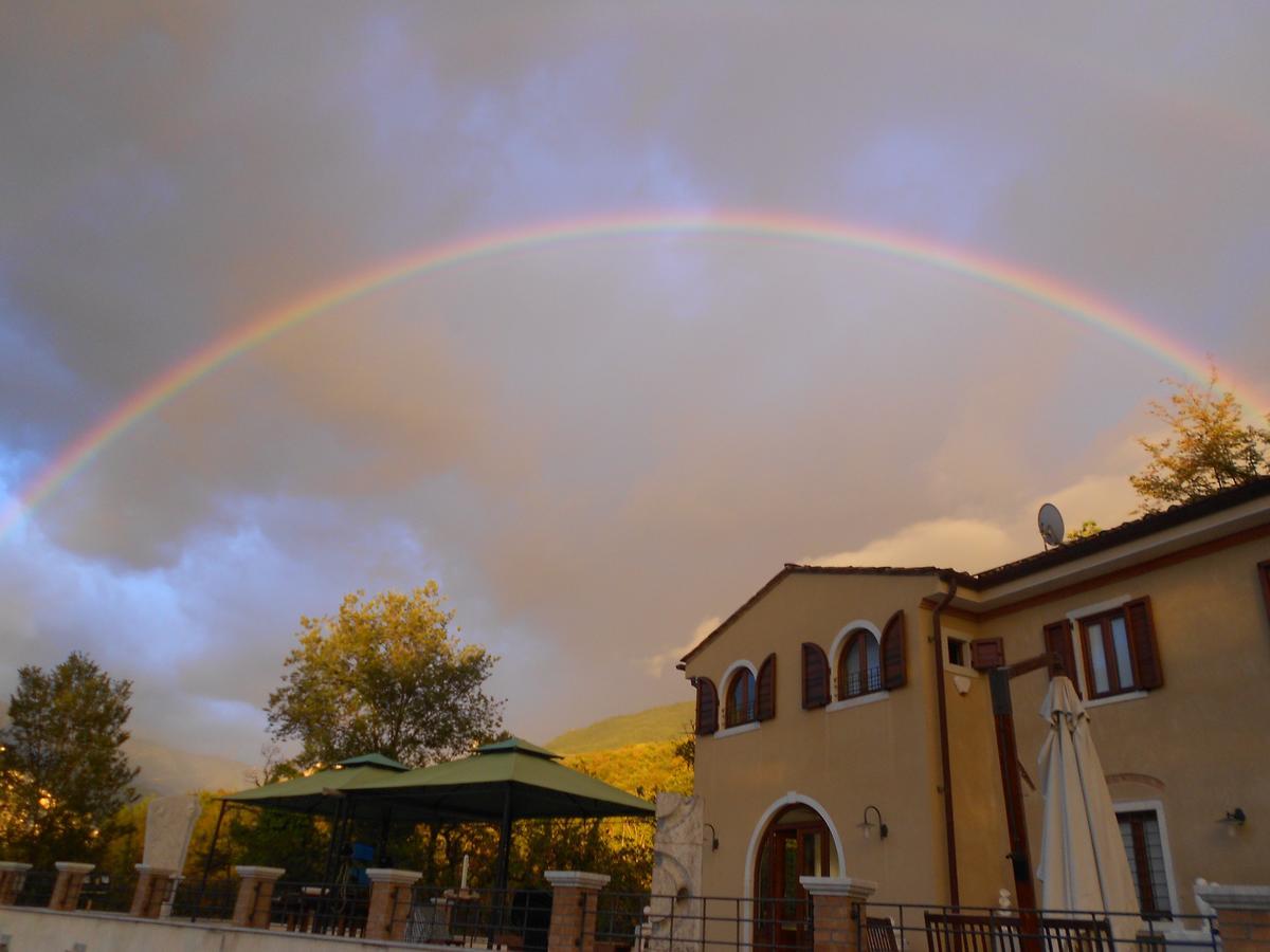Bed and Breakfast Galleria Ars Apua Каррара Екстер'єр фото